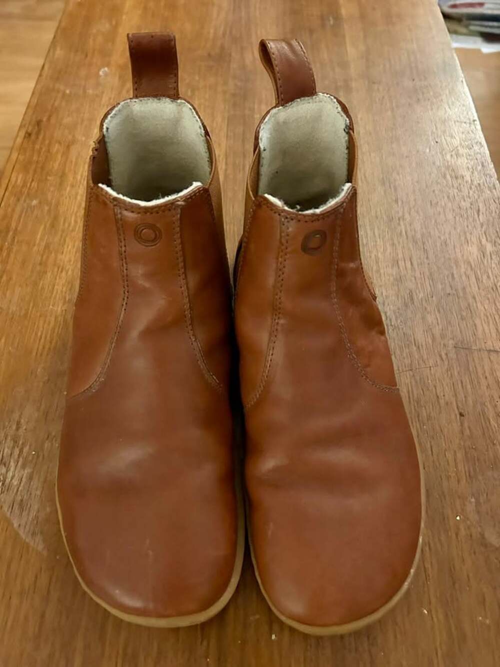 Minimalist Chelsea Boots Leather and Wool